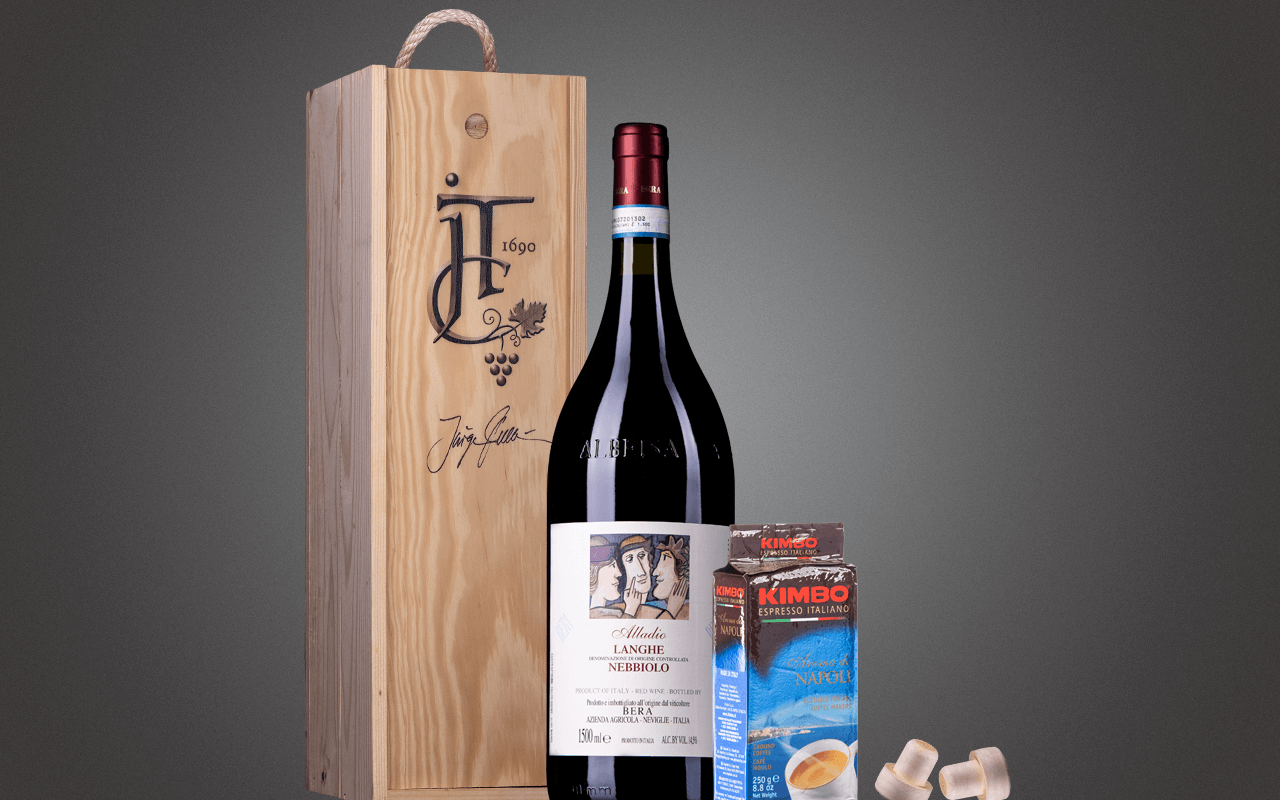 JTC 1er Magnum-Holzkiste "Piemont Nebbiolo mit Espresso" als Präsent verpackt (Abholpreis Vinothek)